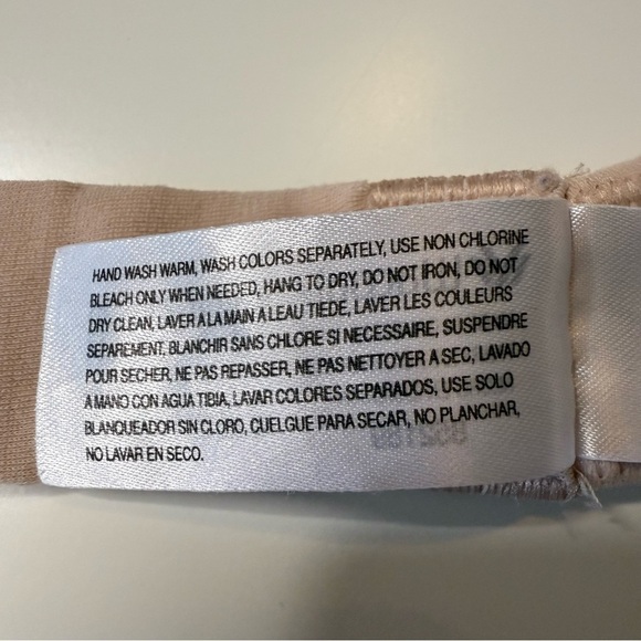 Wacoal Style 852189 How Perfect Wire Free T-Shirt Bra, Size 32B GUC - Picture 6 of 6